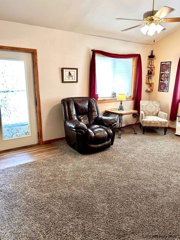 1414 SANDERS, Laramie, WY 82070