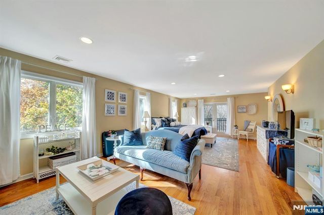 237 Cedar Lane, River Vale, NJ 07675