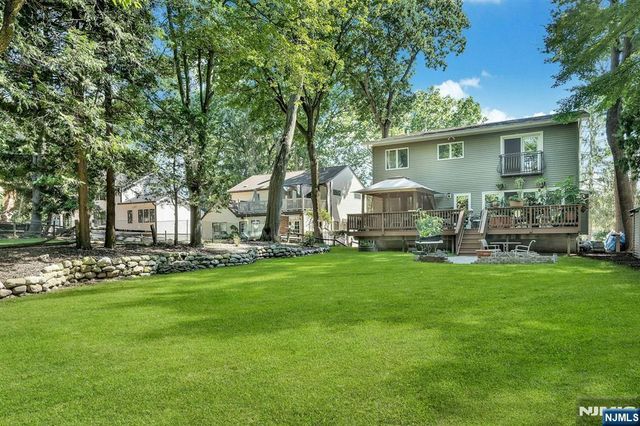 237 Cedar Lane, River Vale, NJ 07675