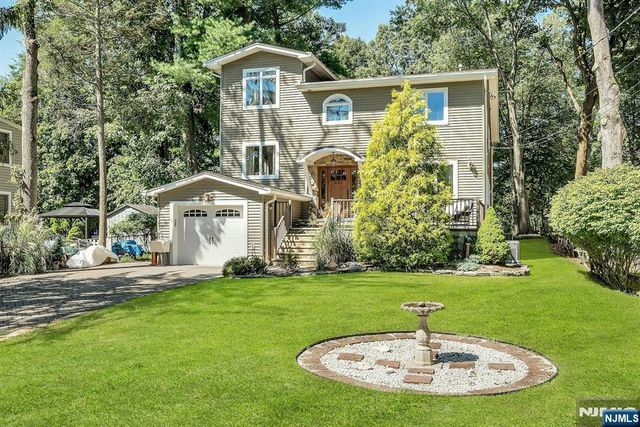 237 Cedar Lane, River Vale, NJ 07675