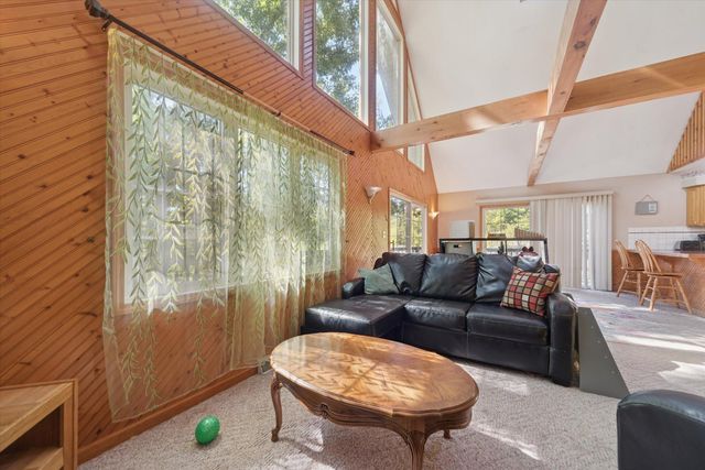 7272 Huff Road, Bellevue, MI 49021