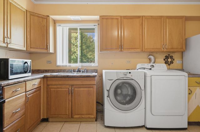 22205 Central Park Avenue, Park Forest, IL 60466