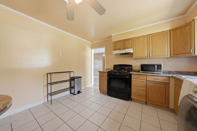 22205 Central Park Avenue, Park Forest, IL 60466