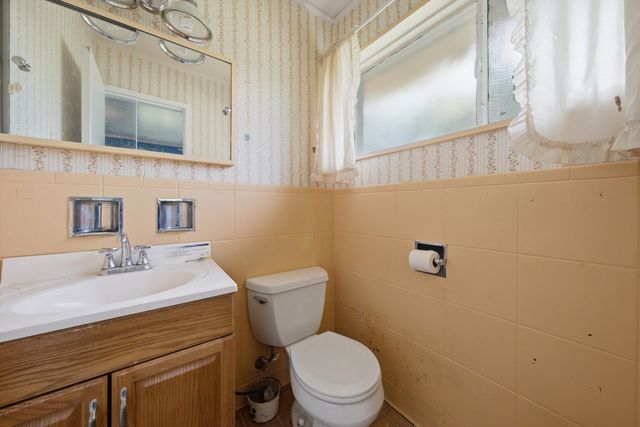 22205 Central Park Avenue, Park Forest, IL 60466