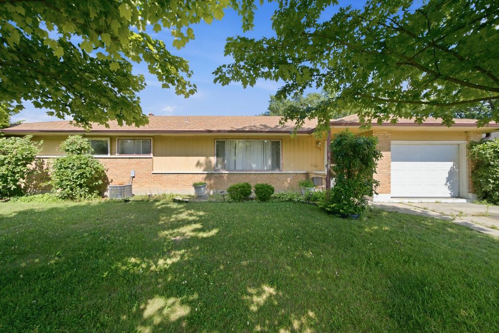 22205 Central Park Avenue, Park Forest, IL 60466