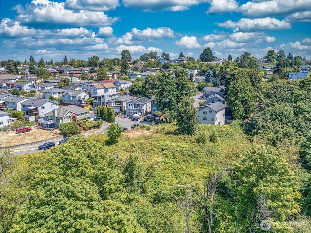 20 xx S Raymond Street, Seattle, WA 98108