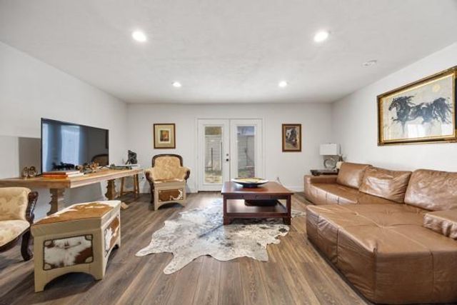 1255 Blalock Road 9, Houston, TX 77055