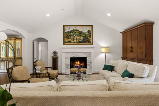 7043 Prestonshire Lane, Dallas, TX 75225