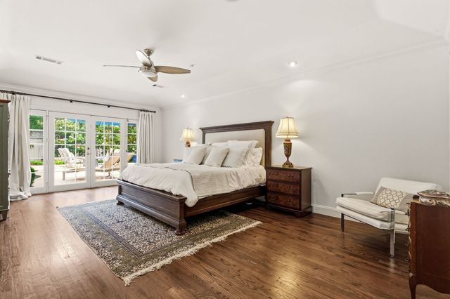 7043 Prestonshire Lane, Dallas, TX 75225