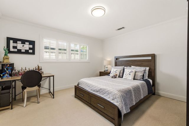 7043 Prestonshire Lane, Dallas, TX 75225