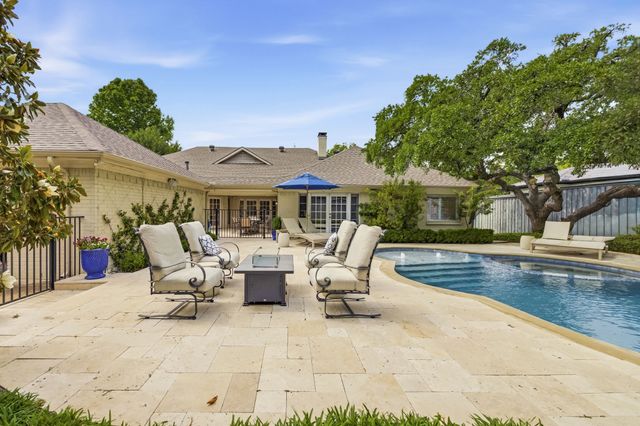 7043 Prestonshire Lane, Dallas, TX 75225