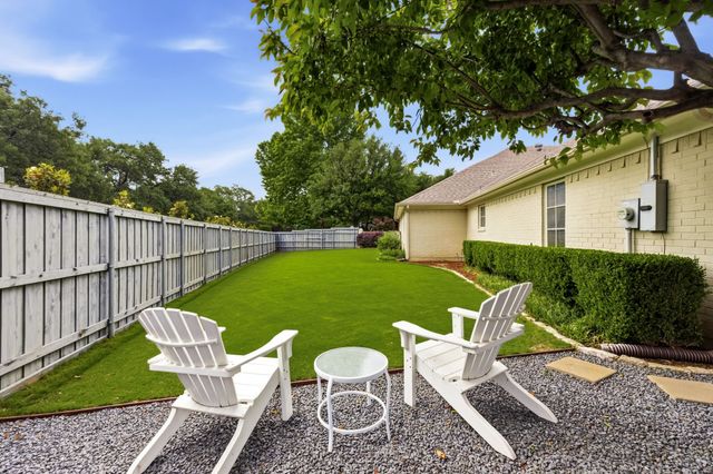 7043 Prestonshire Lane, Dallas, TX 75225