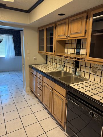 1612 W 20th St, Odessa, TX 79763