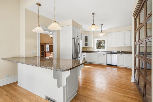 3725 Nichols Road, Kalamazoo, MI 49004