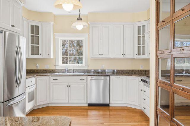 3725 Nichols Road, Kalamazoo, MI 49004