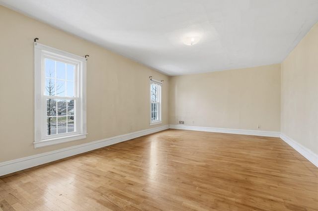 3725 Nichols Road, Kalamazoo, MI 49004