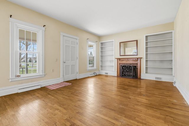 3725 Nichols Road, Kalamazoo, MI 49004