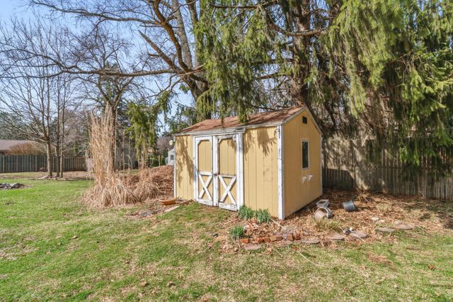 3725 Nichols Road, Kalamazoo, MI 49004