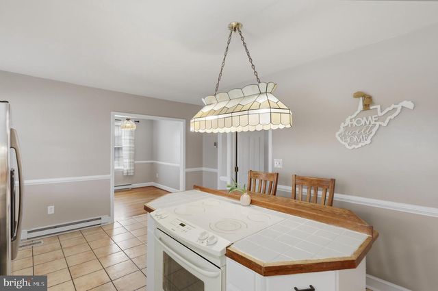 351 BELVEDERE DR, Charles Town, WV 25414