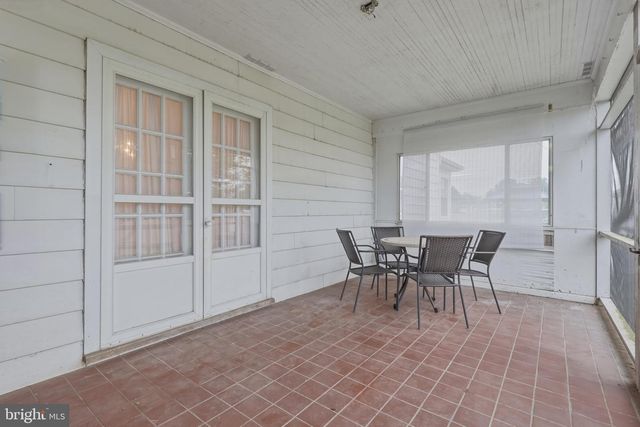 351 BELVEDERE DR, Charles Town, WV 25414