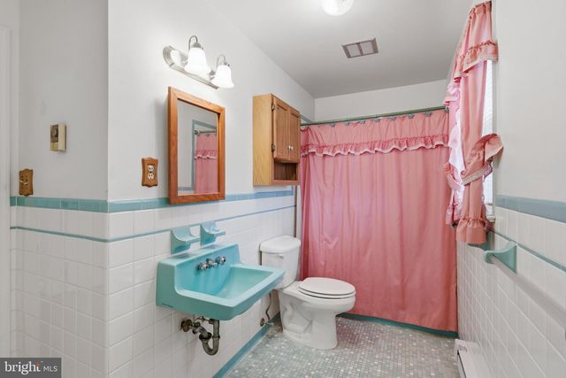 351 BELVEDERE DR, Charles Town, WV 25414