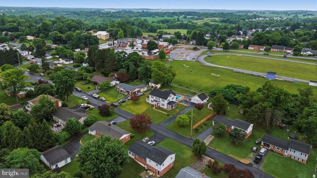 351 BELVEDERE DR, Charles Town, WV 25414