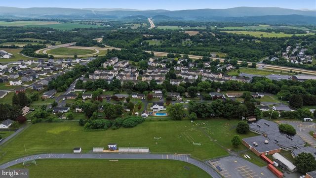 351 BELVEDERE DR, Charles Town, WV 25414