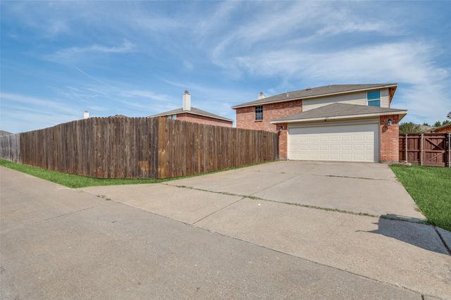 1030 April Showers Lane, Lancaster, TX 75134