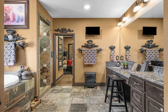 347 VZ County Road 3108, Edgewood, TX 75117