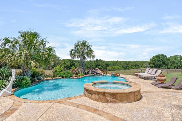 347 VZ County Road 3108, Edgewood, TX 75117