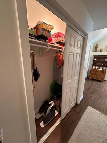 5435 Snow Den Trail, Columbiaville Village, MI 48421