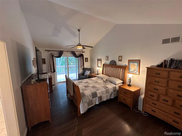 5435 Snow Den Trail, Columbiaville Village, MI 48421