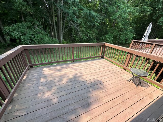 5435 Snow Den Trail, Columbiaville Village, MI 48421