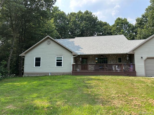 5435 Snow Den Trail, Columbiaville Village, MI 48421