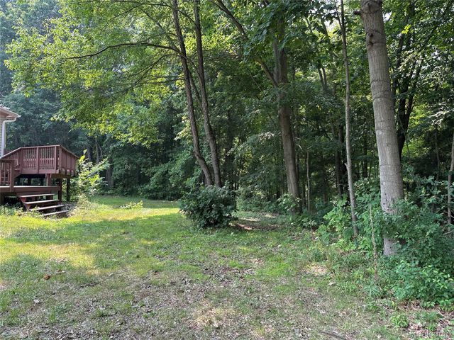 5435 Snow Den Trail, Columbiaville Village, MI 48421