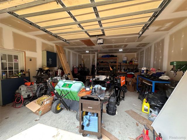 5435 Snow Den Trail, Columbiaville Village, MI 48421