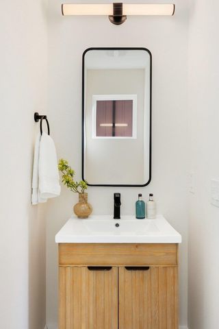 3530 Gonzales ST A, Austin, TX 78702