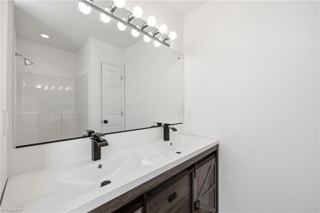 1105 Deerfield Drive, Reidsville, NC 27320