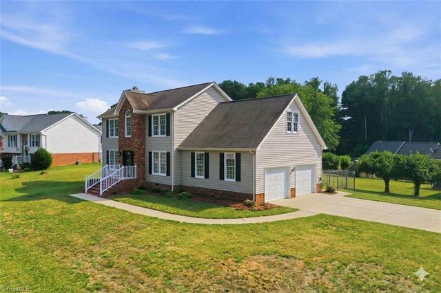 1105 Deerfield Drive, Reidsville, NC 27320