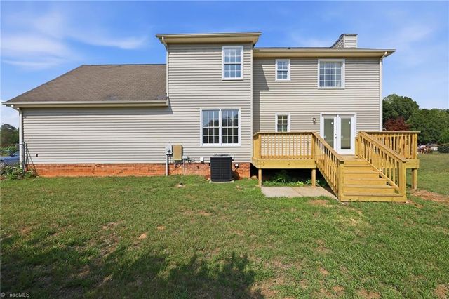 1105 Deerfield Drive, Reidsville, NC 27320