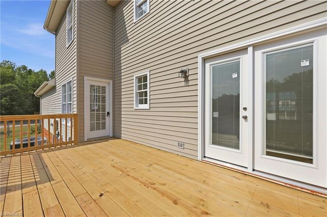 1105 Deerfield Drive, Reidsville, NC 27320
