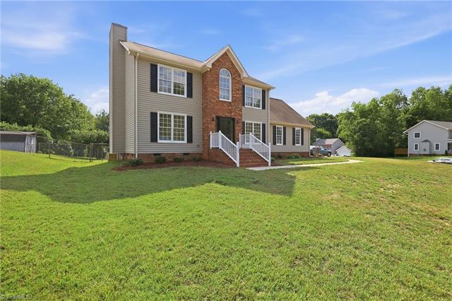 1105 Deerfield Drive, Reidsville, NC 27320