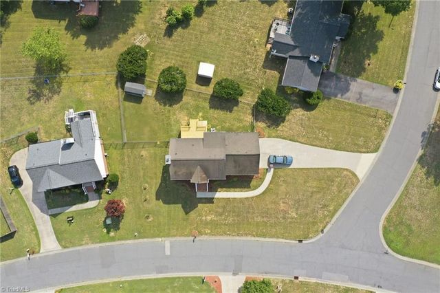 1105 Deerfield Drive, Reidsville, NC 27320