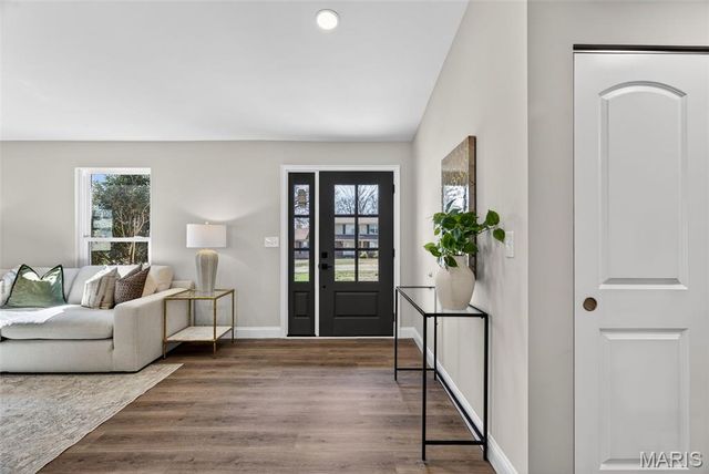 847 Palm Bay Drive, Ellisville, MO 63021