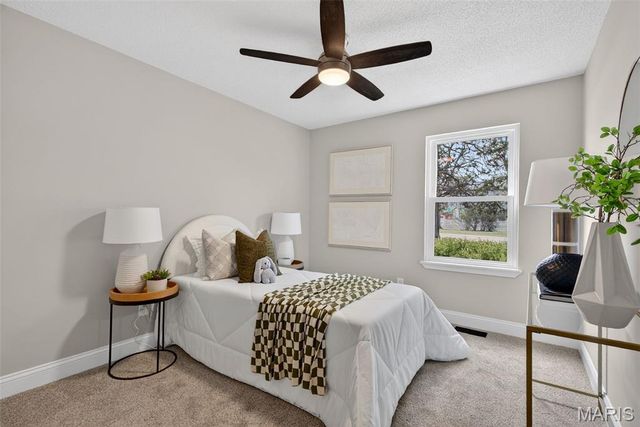 847 Palm Bay Drive, Ellisville, MO 63021