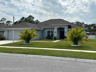 220 Nardo Avenue SW, Palm Bay, FL 32908