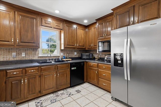 5817 Huddersfield Road, Macon, GA 31210