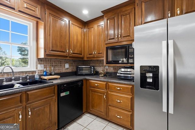 5817 Huddersfield Road, Macon, GA 31210