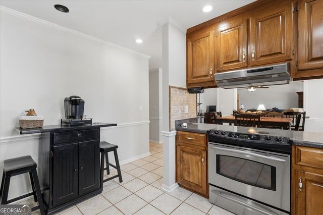 5817 Huddersfield Road, Macon, GA 31210