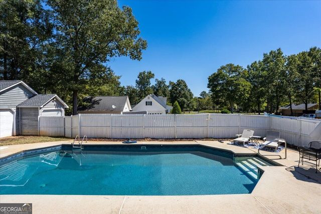 5817 Huddersfield Road, Macon, GA 31210
